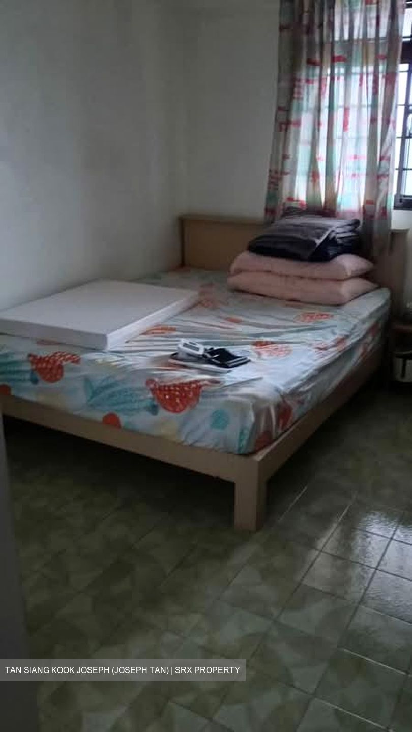 Blk 156 Yio Chu Kang Grove (Ang Mo Kio), HDB 3 Rooms #582491671